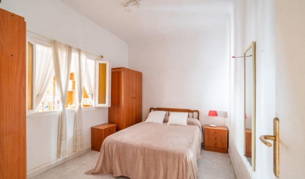 Återförsäljning - Apartment -
Torrevieja - Playa De Los Naufragos