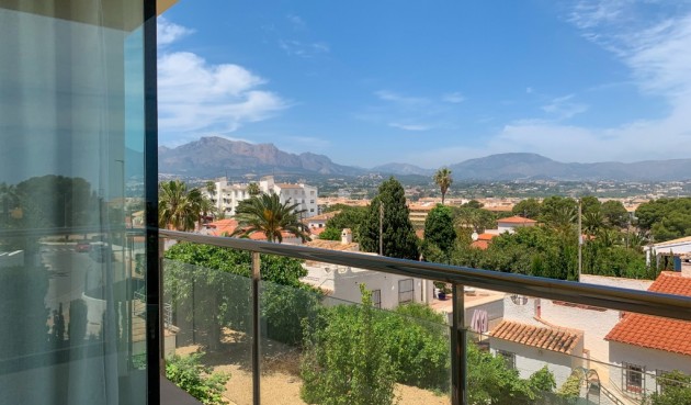 Återförsäljning - Villa -
Albir - Costa Blanca