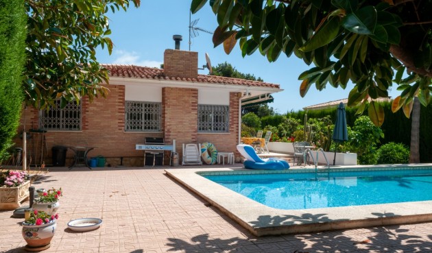 Återförsäljning - Villa -
La Nucía - Costa Blanca