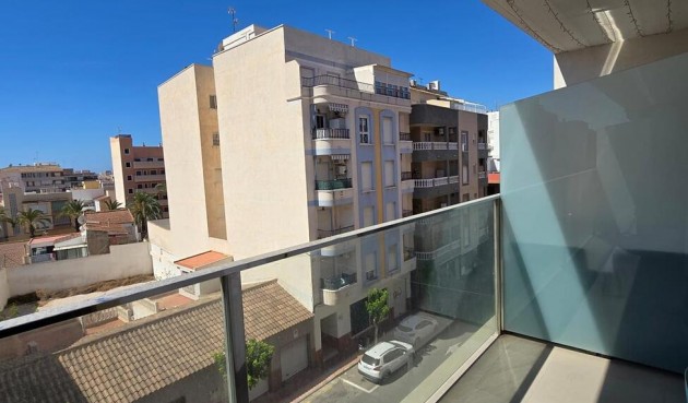 Återförsäljning - Apartment -
Torrevieja - CENTRE