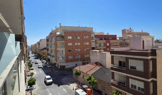 Resale - Apartment -
Torrevieja - CENTRE