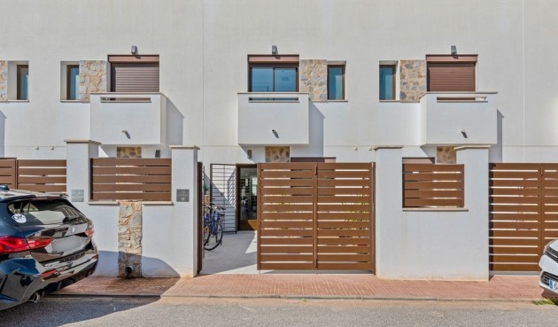 Återförsäljning - Town House -
Torrevieja - Costa Blanca