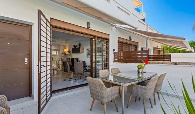 Återförsäljning - Town House -
Torrevieja - Costa Blanca