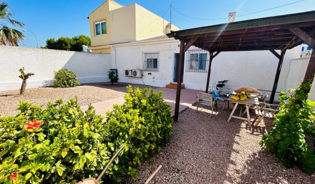 Resale - Villa -
Torrevieja - Costa Blanca