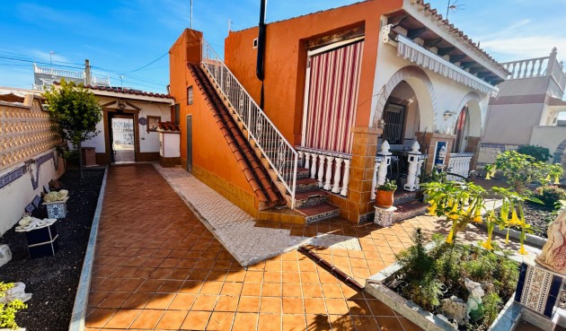 Resale - Villa -
Torrevieja - Costa Blanca