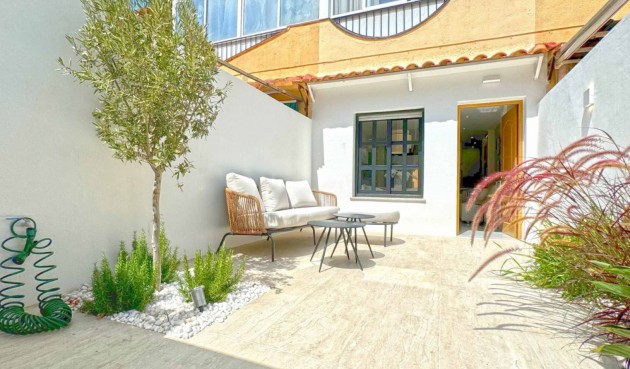 Resale - Town House -
Torrevieja - Costa Blanca