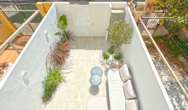 Brukt - Town House -
Torrevieja - Costa Blanca