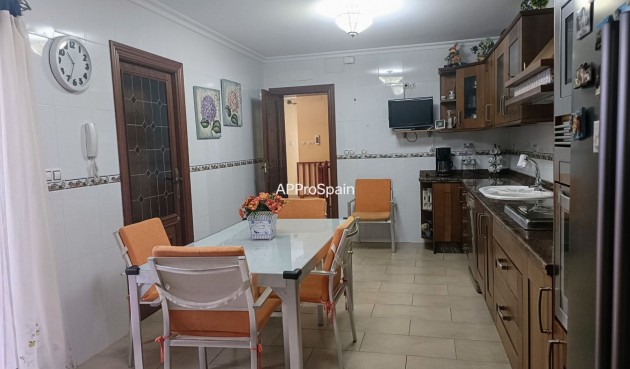 Resale - Town House -
Aspe - Inland