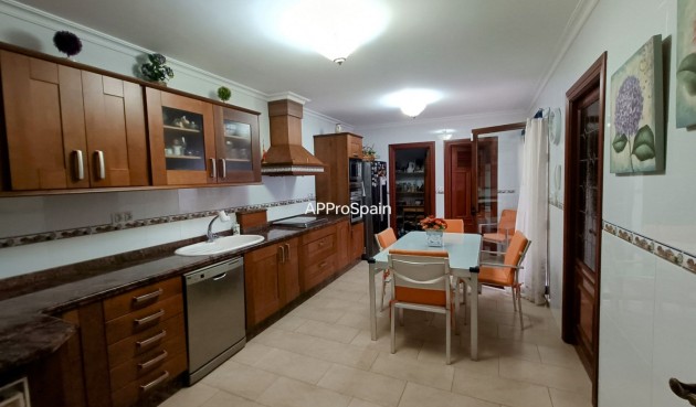 Resale - Town House -
Aspe - Inland