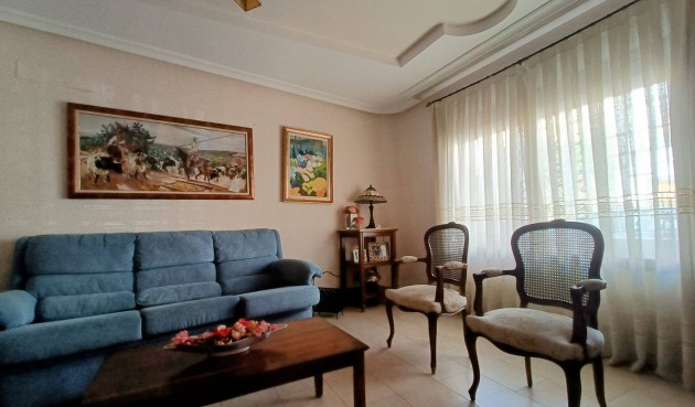 Resale - Town House -
Aspe - Inland