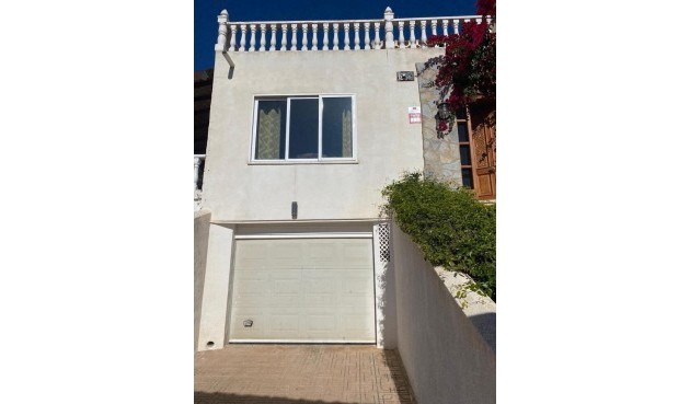 Återförsäljning - Villa -
Torrevieja - Los Balcones