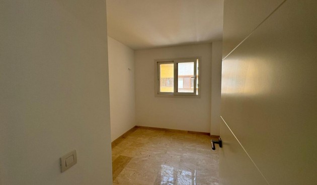 Resale - Apartment -
Los Balcones - Inland