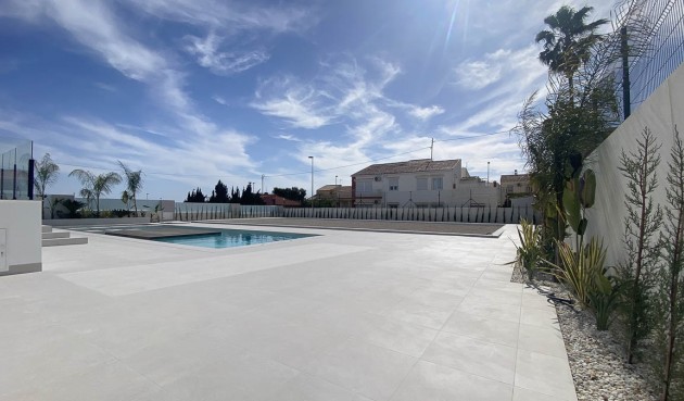 Reventa - Villa -
Torrevieja - Costa Blanca