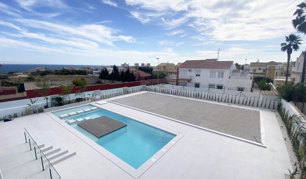 Reventa - Villa -
Torrevieja - Costa Blanca