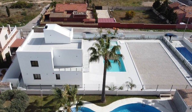 Reventa - Villa -
Torrevieja - Costa Blanca