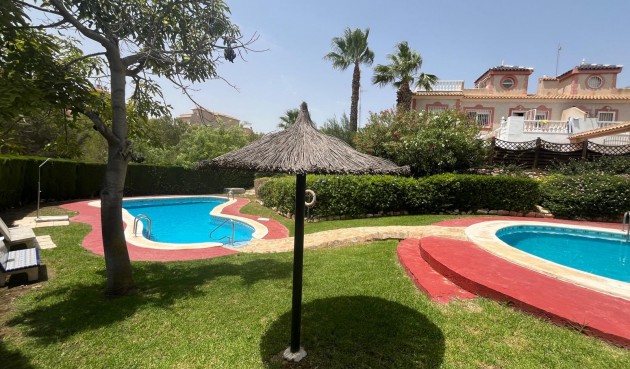 Brukt - Bungalow -
Orihuela Costa - Punta Prima