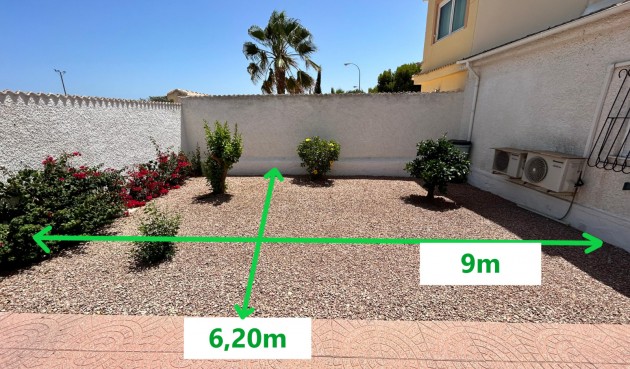 Återförsäljning - Villa -
Torrevieja - Costa Blanca