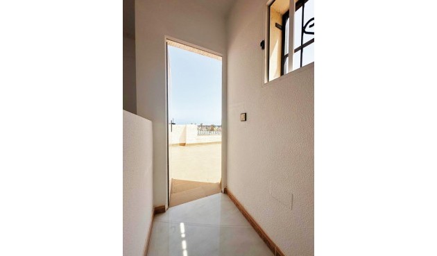 Återförsäljning - Duplex -
Orihuela Costa - Costa Blanca