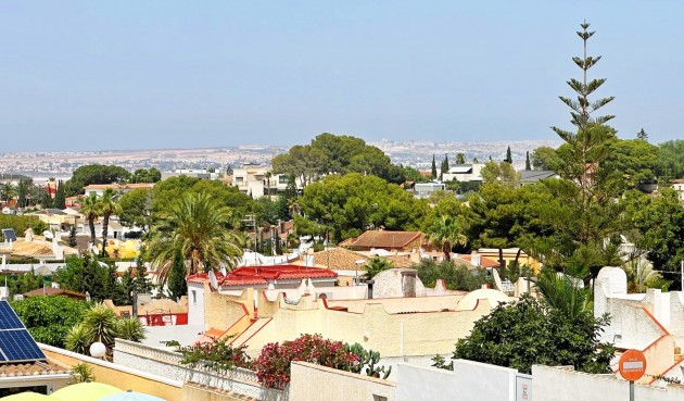 Återförsäljning - Duplex -
Orihuela Costa - Costa Blanca