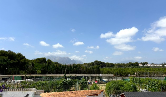 Återförsäljning - Town House -
Alfas del Pí - Costa Blanca