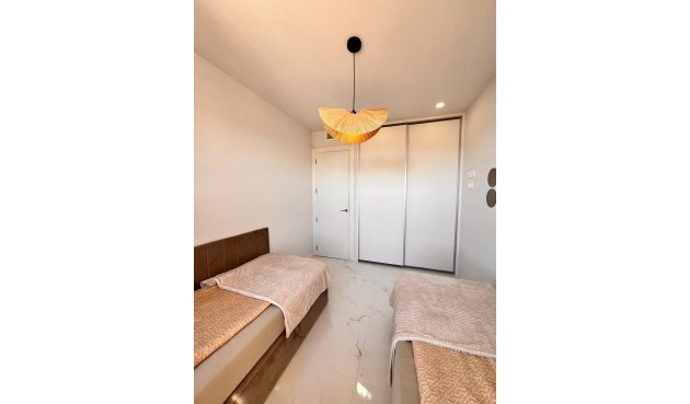 Återförsäljning - Apartment -
Benidorm - Poniente