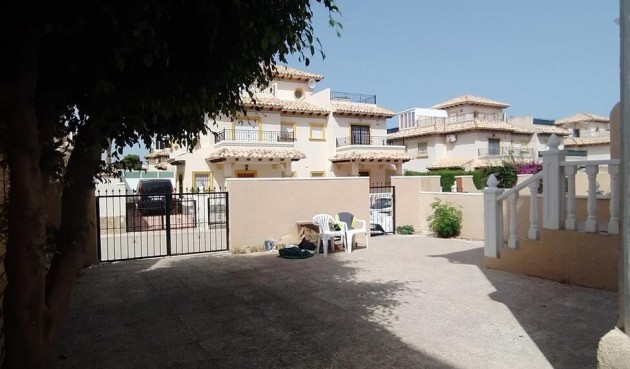 Återförsäljning - Quad Villa -
Orihuela Costa - La Zenia