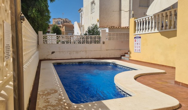 Återförsäljning - Duplex -
Torrevieja - Costa Blanca