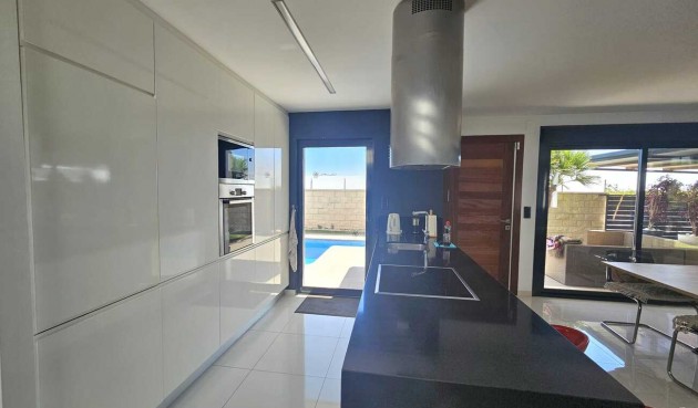 Resale - Villa -
Ciudad Quesada - Costa Blanca