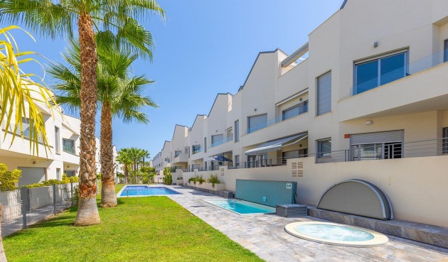 Återförsäljning - Apartment -
Torrevieja - La Veleta