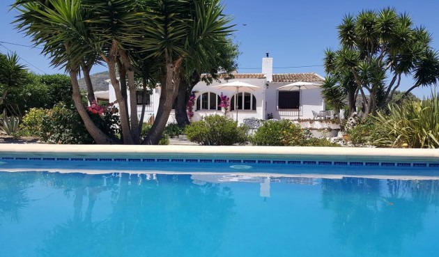 Reventa - Villa -
Lliber - Inland