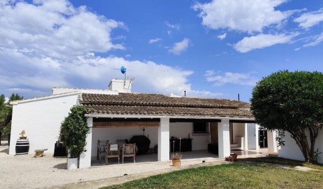 Reventa - Villa -
Lliber - Inland