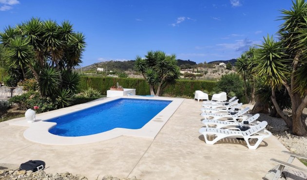 Reventa - Villa -
Lliber - Inland