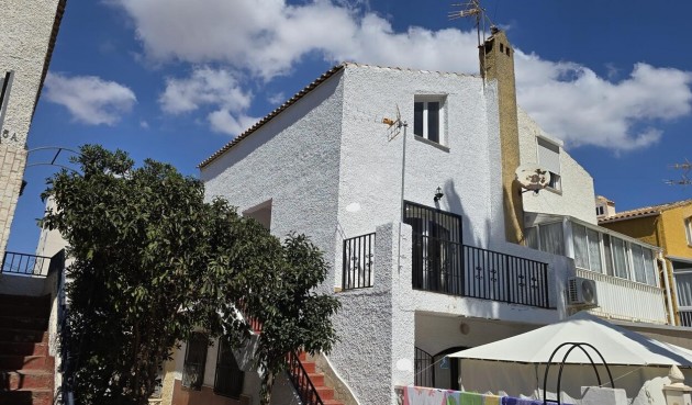 Återförsäljning - Bungalow -
Torrevieja - Nueva Torrevieja