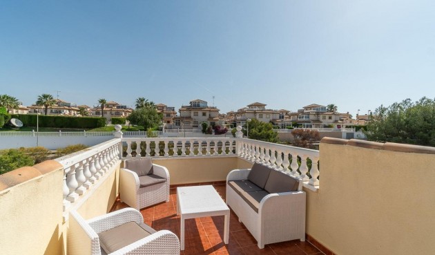 Resale - Villa -
Orihuela Costa - La Zenia