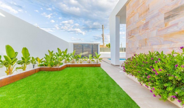 Obra nueva - Villa -
Torrevieja - Torreta Florida