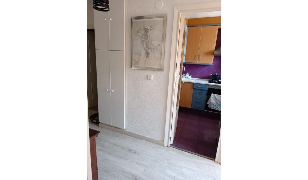 Återförsäljning - Apartment -
Torrevieja - Punta Prima