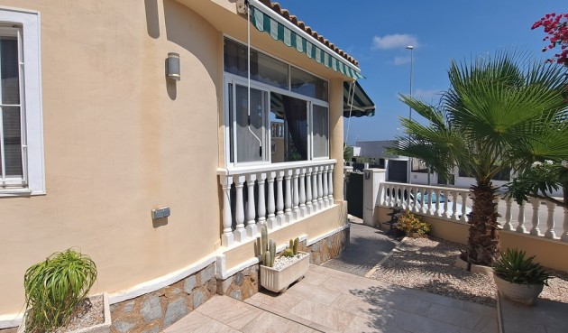 Reventa - Villa -
Pinar de Campoverde - Inland