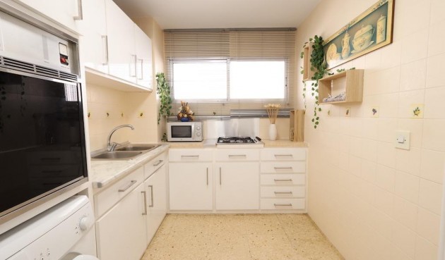 Brukt - Apartment -
Alicante - Costa Blanca