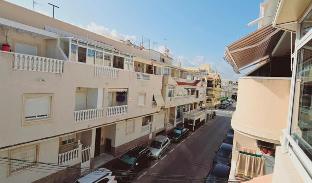 Återförsäljning - Apartment -
Torrevieja - Habaneras