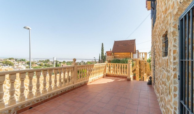 Återförsäljning - Villa -
Orihuela Costa - Los Balcones