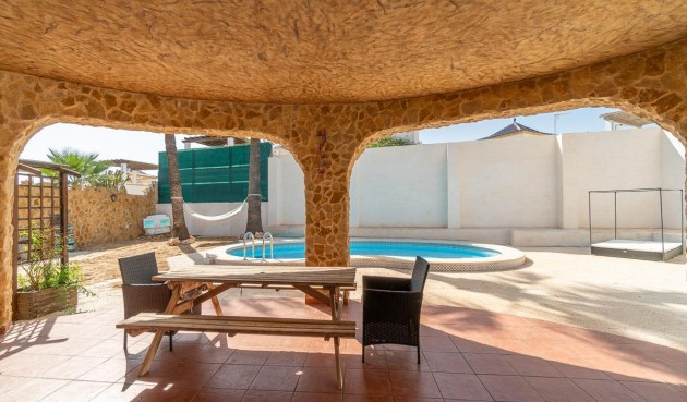 Resale - Villa -
Orihuela Costa - Los Balcones