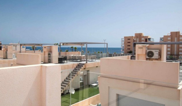 Resale - Villa -
Mil Palmeras - Costa Blanca