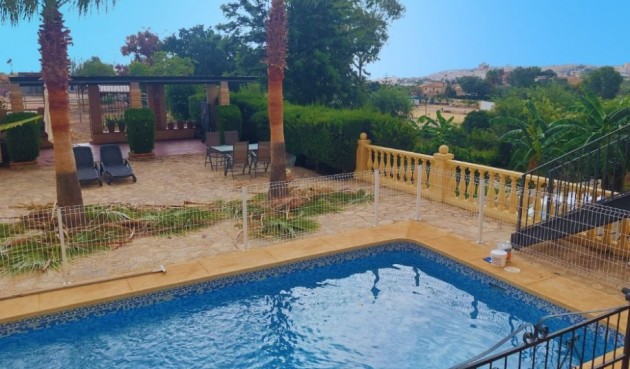 Resale - Villa -
Altea - Costa Blanca