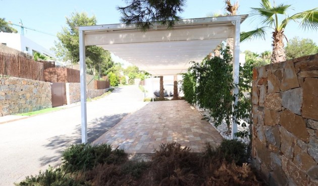 Resale - Villa -
San Miguel de Salinas - Inland