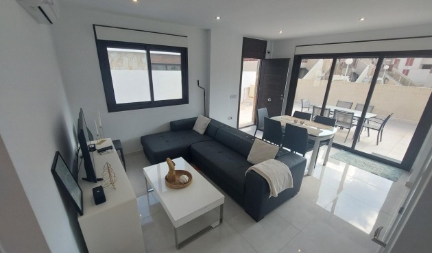 Återförsäljning - Town House -
Orihuela Costa - Costa Blanca