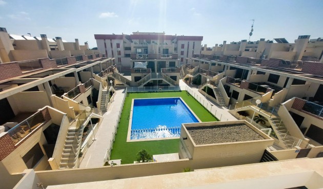 Återförsäljning - Town House -
Orihuela Costa - Costa Blanca