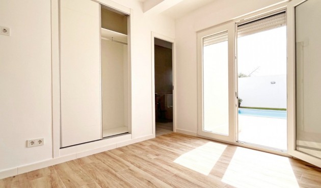 Reventa - Villa -
Torrevieja - Costa Blanca