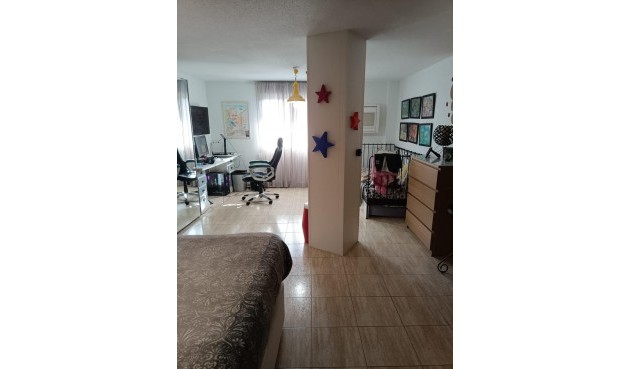 Resale - Duplex -
Torrevieja - Acequion