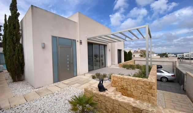 Resale - Villa -
Benijofar - Pueblo