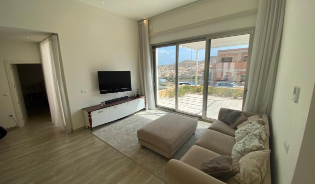 Resale - Villa -
Benijofar - Pueblo